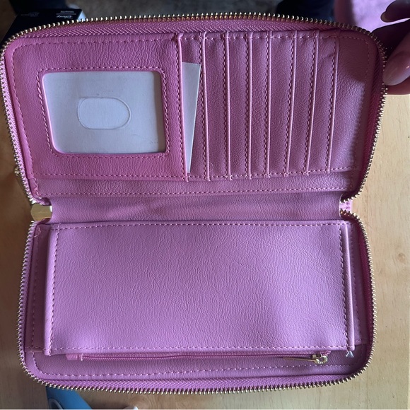 Disney’s “Make it Blue” 💙 “Make it Pink” 🩷 Sleeping Beauty Wallet - Picture 5 of 8